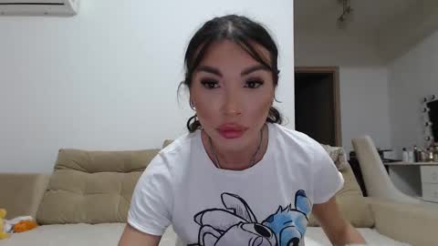 Aylin online show from 1, 4, 2026