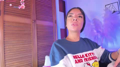 Aylin  online show from 30, 9, 2025