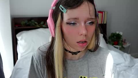 Snapshot of ayralust chatting on 2, 3, 2025 Ayra Lust online show from 2, 3, 2025