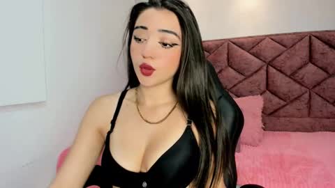 Snapshot of aysel_rusell chatting on 21, 12, 2025 Aysel online show from 21, 12, 2025