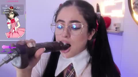 Snapshot of ayshel_lira chatting on 4, 11, 2025 ayshel_lira online show from 4, 11, 2025