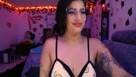 Snapshot of azaaharziz chatting on 5, 3, 2025 Azahar online show from 5, 3, 2025