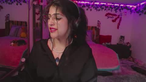 Snapshot of azaaharziz chatting on 6, 11, 2025 Azahar online show from 6, 11, 2025