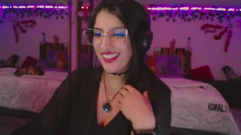 Snapshot of azaharnoor chatting on 19, 11, 2025 Azahar online show from 19, 11, 2025