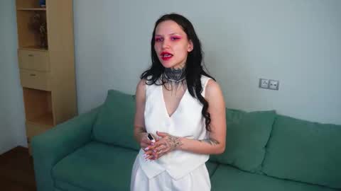 Snapshot of azaleeworlow chatting on 26, 3, 2026 Sara online show from 26, 3, 2026