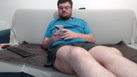 Azer online show from 4, 10, 2025