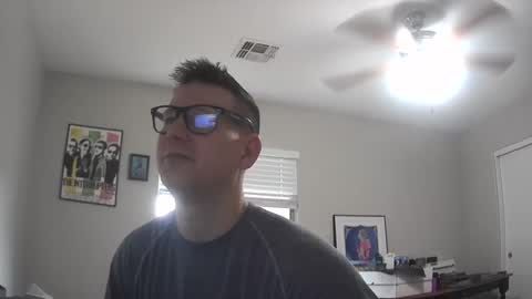 Snapshot of azsurfer39 chatting on 18, 9, 2025 azsurfer39 online show from 18, 9, 2025