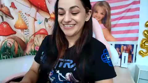 Snapshot of azucenaxxxgp chatting on 2, 7, 2026 Azucena R online show from 2, 7, 2026