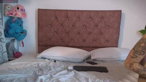 Snapshot of azul_honey chatting on 9, 5, 2026 HONEY AZUL online show from 9, 5, 2026
