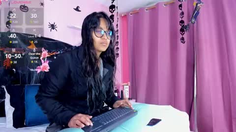 Snapshot of azul_moonn chatting on 26, 10, 2025 azul_moonn online show from 26, 10, 2025