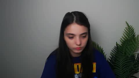 Snapshot of azumi_chan_ chatting on 18, 9, 2025 azumi_chan_ online show from 18, 9, 2025