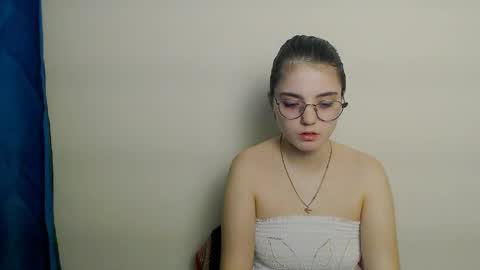 azumi_chan_ online show from 23, 3, 2026