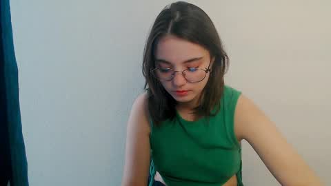 azumi_chan_ online show from 3, 4, 2026
