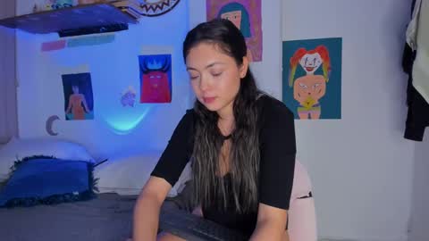 azumie online show from 23, 12, 2024