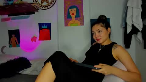 azumie online show from 10, 1, 2025