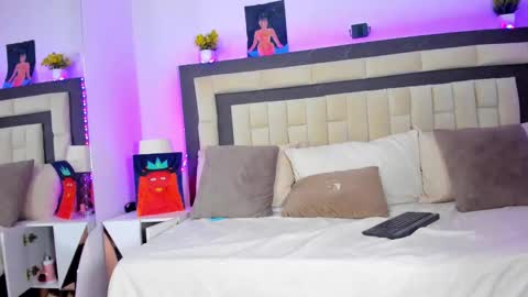 azumie online show from 20, 1, 2025
