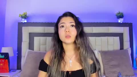 azumie online show from 3, 2, 2025
