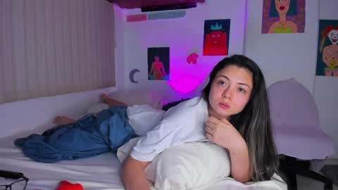 azumie online show from 11, 3, 2025