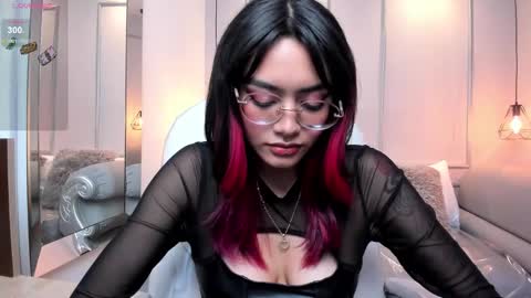 Azura online show from 13, 12, 2024