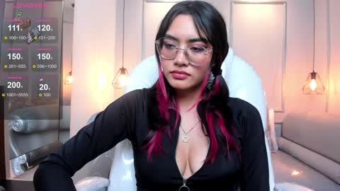 Azura online show from 8, 1, 2025