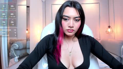 Azura online show from 28, 1, 2025