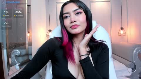 Azura online show from 3, 2, 2025