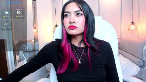 Azura online show from 5, 2, 2025