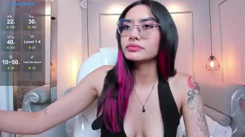 Azura online show from 3, 3, 2025