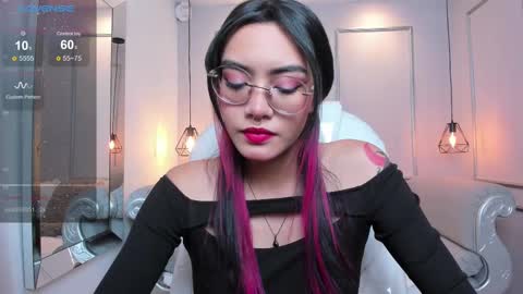 Azura online show from 7, 3, 2025