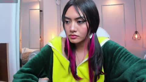 Azura online show from 12, 3, 2025