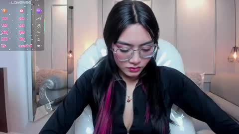 Azura online show from 8, 10, 2025