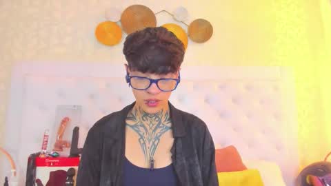 Snapshot of b3k_afrodict chatting on 16, 11, 2025 Anny online show from 16, 11, 2025