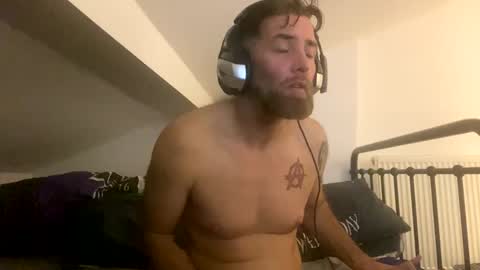 b4dafall44 online show from 13, 12, 2024