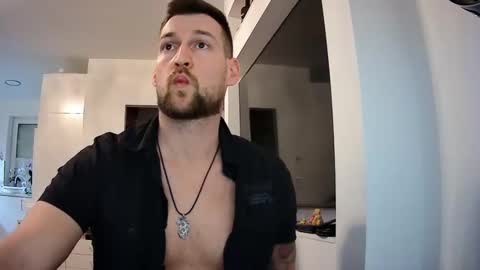 Snapshot of b_marco_ chatting on 28, 2, 2025 b_marco_ online show from 28, 2, 2025