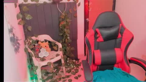 Snapshot of baaby_boyy chatting on 7, 4, 2026 odeley online show from 7, 4, 2026