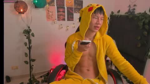 Snapshot of baaby_boyy chatting on 28, 4, 2026 odeley online show from 28, 4, 2026