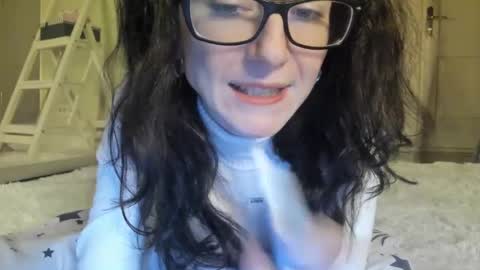 babby_jewel online show from 5, 2, 2025