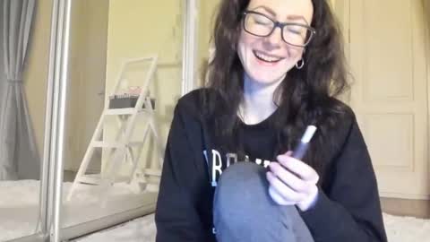 babby_jewel online show from 6, 2, 2025