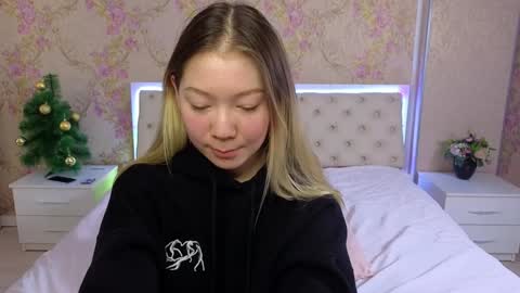 Snapshot of babby_rabbit_ chatting on 2, 1, 2025 Cute Raby online show from 2, 1, 2025