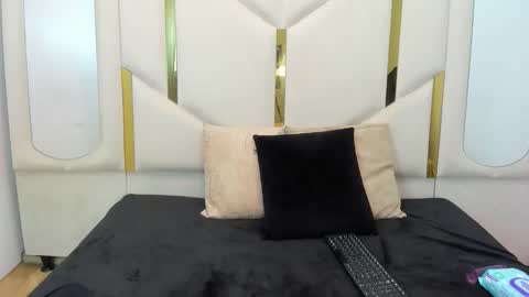 Snapshot of babbyvalen chatting on 5, 6, 2026 nika strom online show from 5, 6, 2026