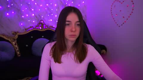 Snapshot of babe_dollie chatting on 8, 3, 2026 Babe online show from 8, 3, 2026