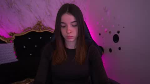 Snapshot of babe_dollie chatting on 28, 3, 2026 Babe online show from 28, 3, 2026