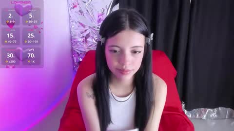 Snapshot of babeblair chatting on 3, 3, 2026 Queen B online show from 3, 3, 2026