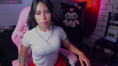 Snapshot of babee_04 chatting on 6, 11, 2025 babee online show from 6, 11, 2025