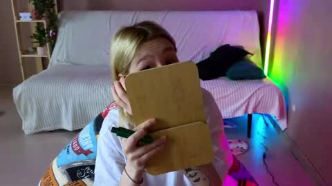 Sweety Eva online show from 12, 5, 2026