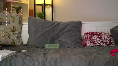 Snapshot of babeholly chatting on 25, 1, 2025 Hey Im your angel Holly online show from 25, 1, 2025