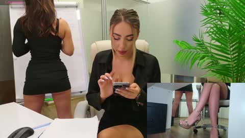 Snapshot of babesgowild chatting on 11, 12, 2024 Olivia and Lexi online show from 11, 12, 2024