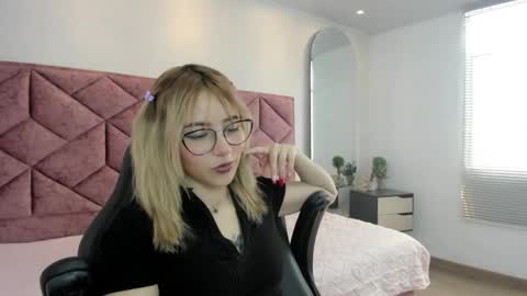 Snapshot of baby__flame chatting on 7, 4, 2026 Maddie online show from 7, 4, 2026