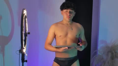 David Cortes online show from 7, 6, 2026