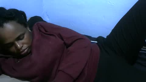 Snapshot of baby_fayyan chatting on 13, 12, 2025 baby_fayyan online show from 13, 12, 2025